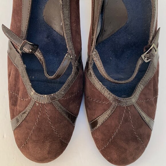 What's What by Aerosoles Brown Suede & Leather Round Toe Mary Jane Pumps - Picture 2 of 11